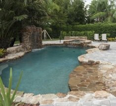 Custom Pool and Spa with Walk-in