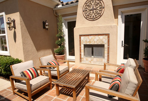 Choosing the Right Furniture for Your DeLand Backyard