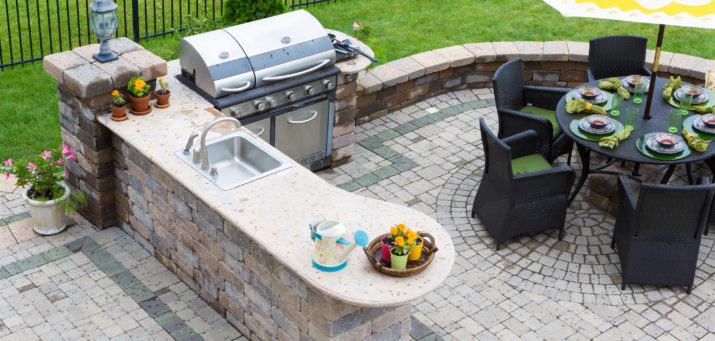 9 Awesome Features All DeLand & Palm Coast Outdoor Kitchens Should Have